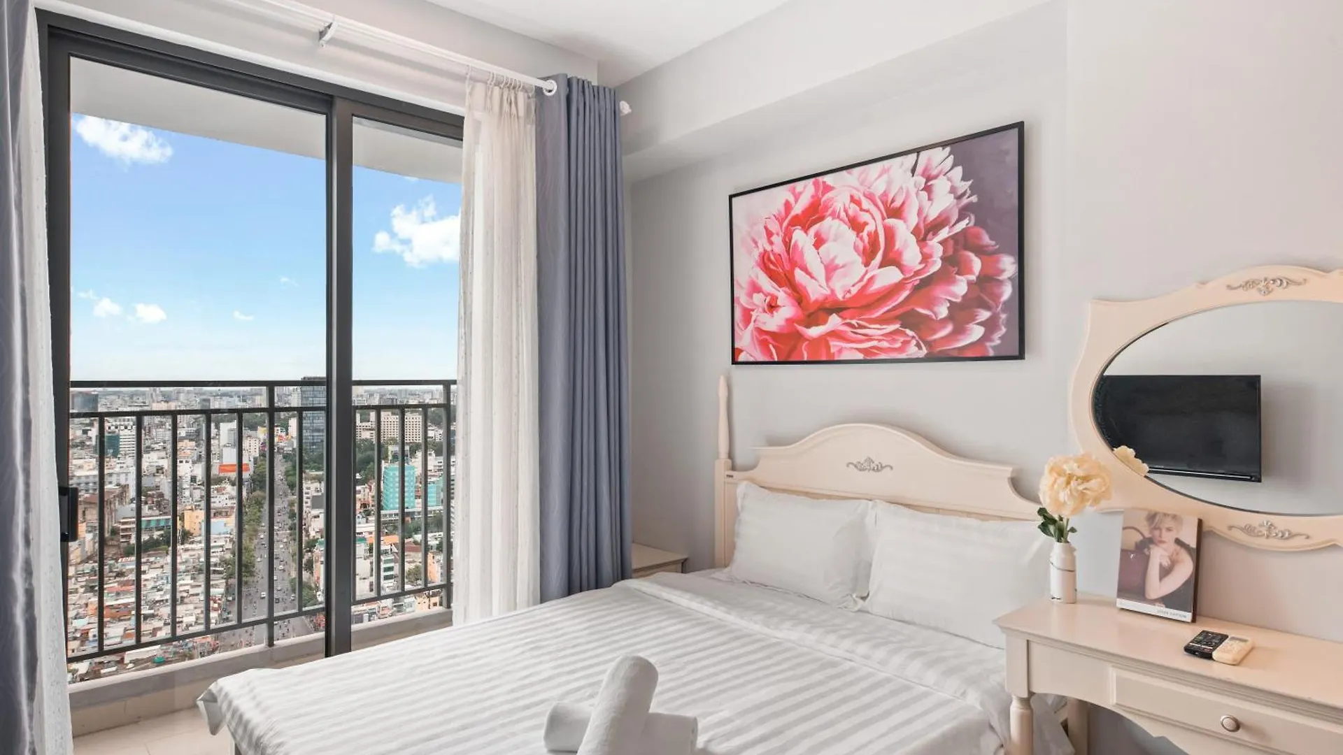 Stellar Cbd Rivergate Apartment - Pool - Free 4G Sim For 3 Nights مدينة هوشي منه